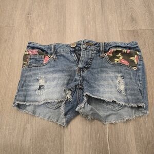 Mossimo Supply Co. Y2k Shorts with Floral Pockets Size 1